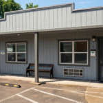 A picture of the Grant County office building from the parking lot.